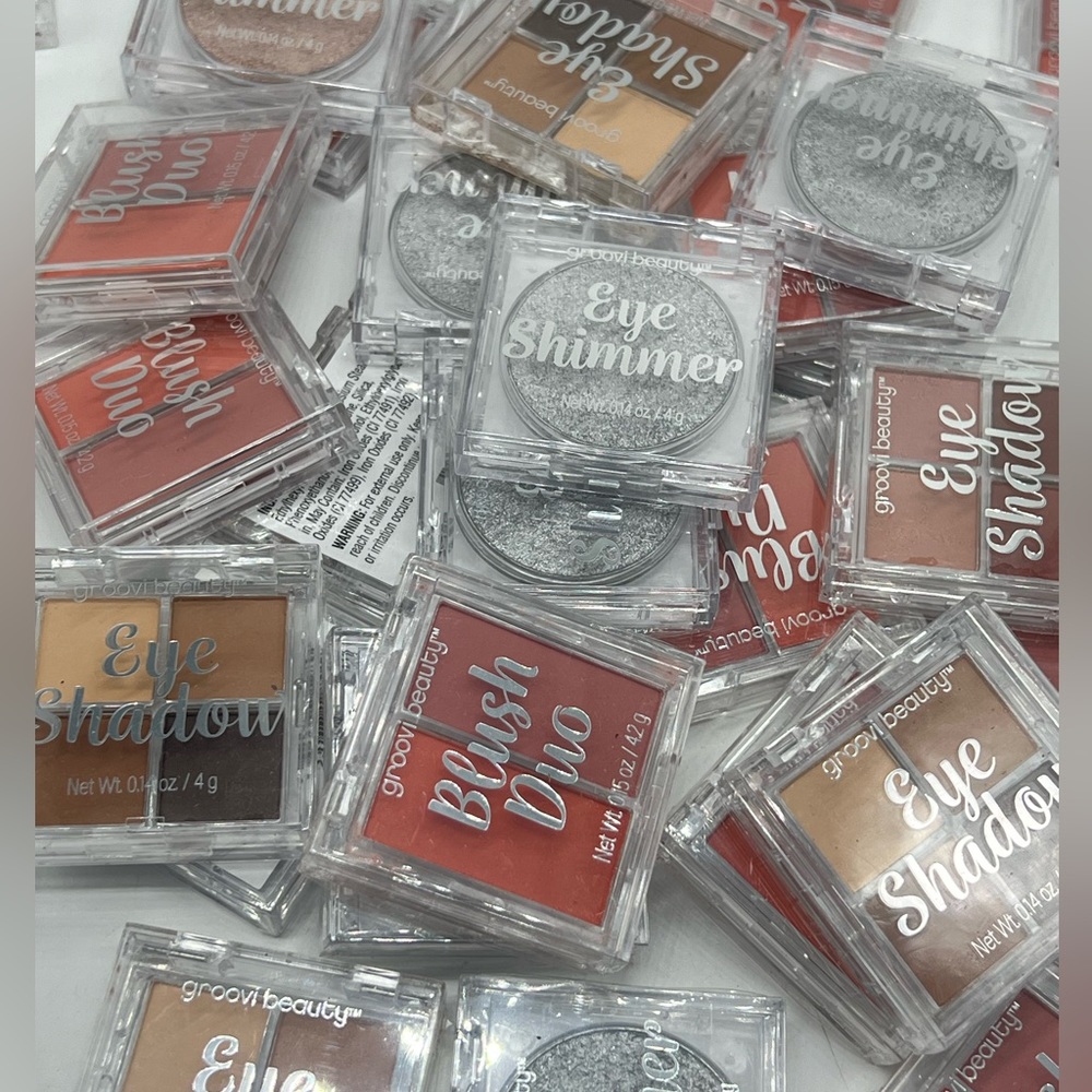 (50) Makeup Lot Eyeshadow Quad Blush Bundle Easter Gift Baskets Bulk Mix Resale